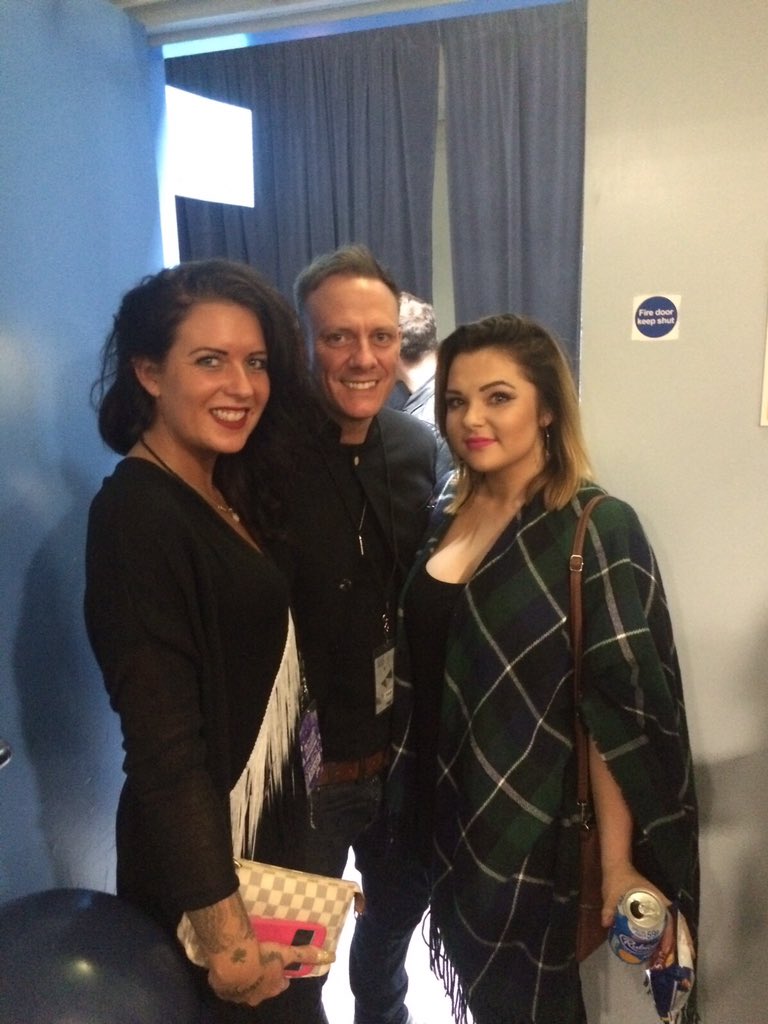 Lookitsjenna's tweet photo. @antonycotton thanx for the photo 👍🏼 loved your dancing aswell💁🏻 https://t.co/OXXnk98HLq