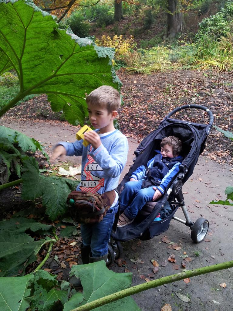 lauralovell02's tweet photo. After 11 days of sick kids, I am loving being out with my mini explorers @nationaltrust #styalmill #outdoors https://t.co/UUelLr88yW