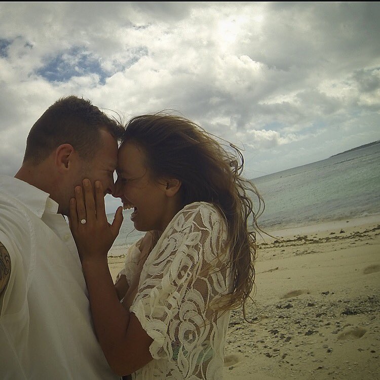 Sally_Fitz's tweet photo. Yes💍❤️ https://t.co/QR9nr038Ar