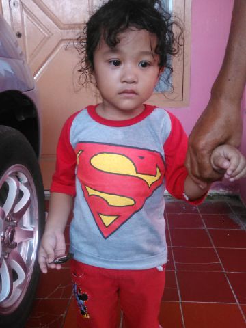 dazbo_911's tweet photo. RT @RadioElshinta: 19.32: RT @DinsosDKI1: Diketemukan seorg anak usia 3 th perempuan di  Klender.. Kenal? https://t.co/g42xdexze0