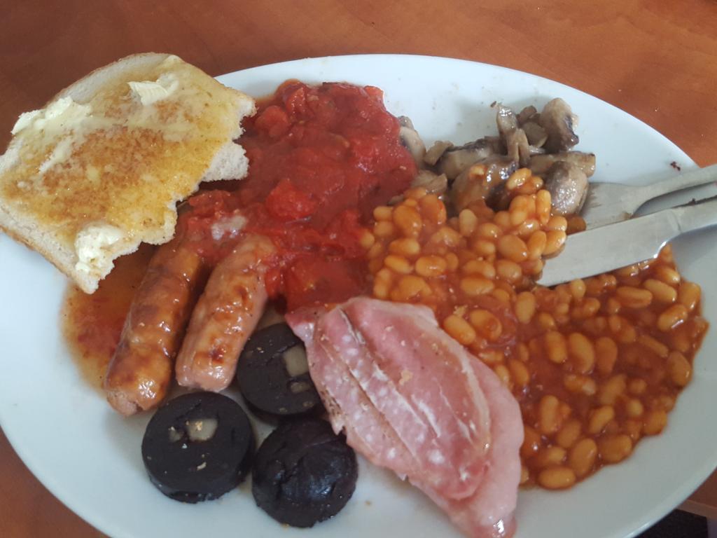 connex183's tweet photo. Mmmmmm mm gotta be done xx https://t.co/5ssLEwQkGL