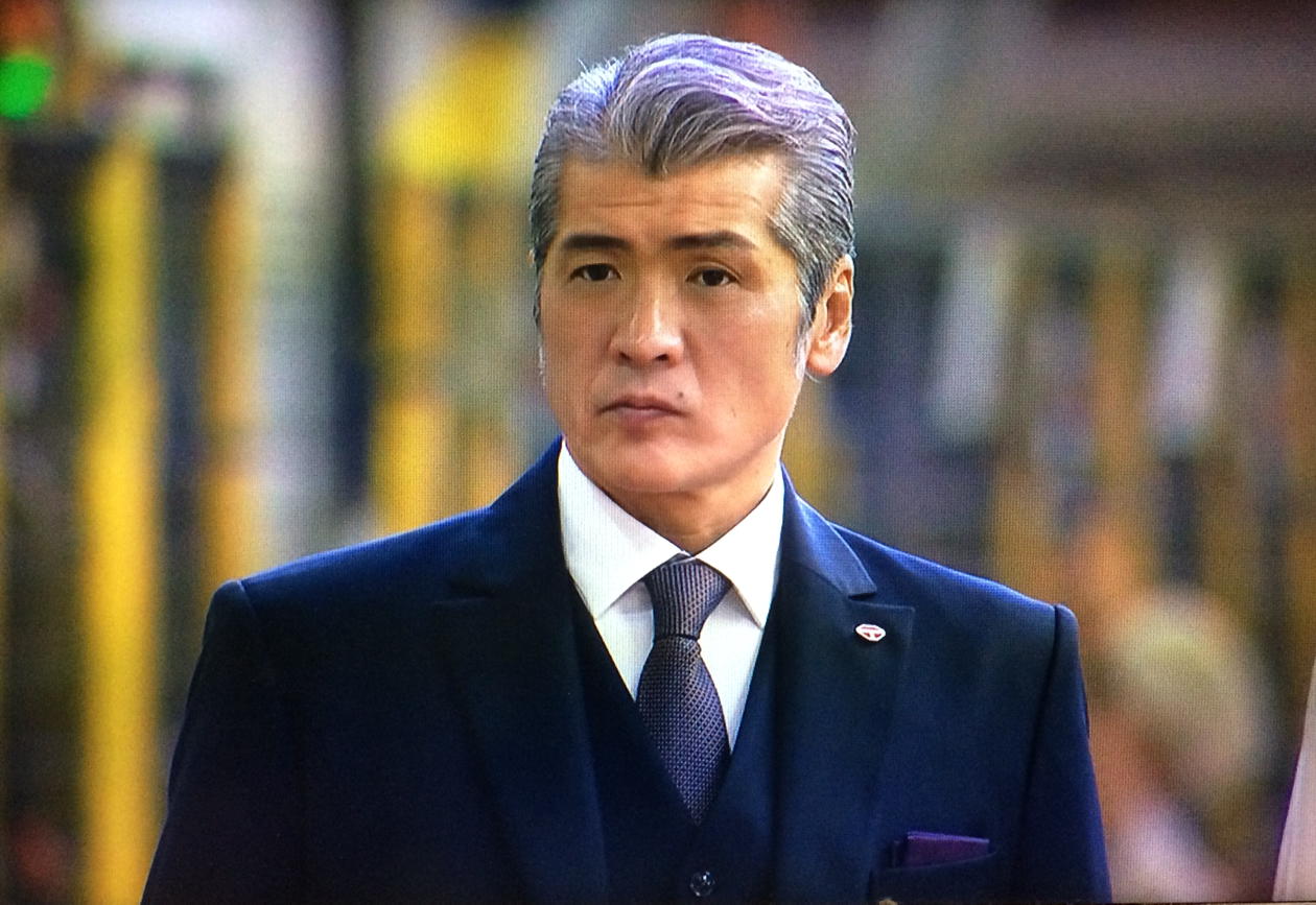 Rf 97 Twitterissa T Co Qtmxi8negw 吉川晃司やっぱ肩幅でかくてかっこいいわぁー 吉川晃司に憧れて水泳 バタフライ 懸垂して肩幅でかくしようとしてるがなかなかなれないなぁー Twitter