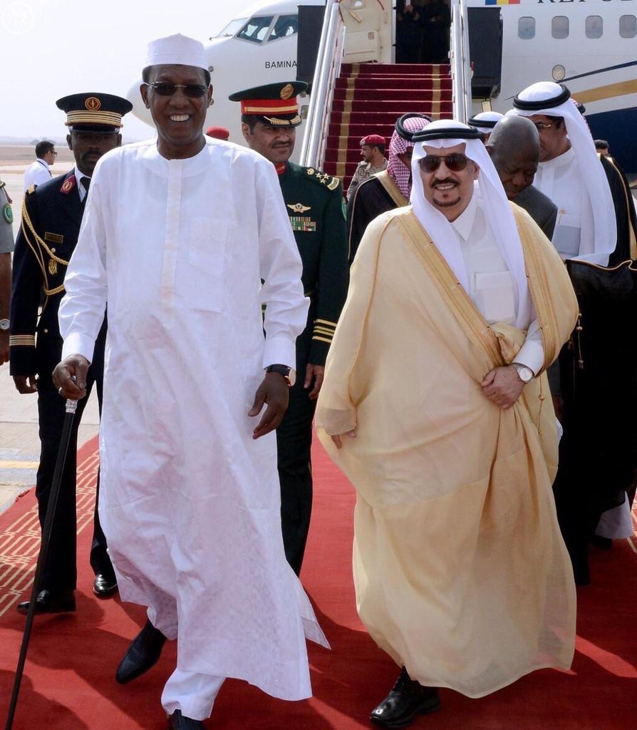 chad_td's tweet photo. وصل فخامة الرئيس ادريس دبي إلى العاصمة السعودية الرياض صباح اليوم https://t.co/SpF6zIxOCR