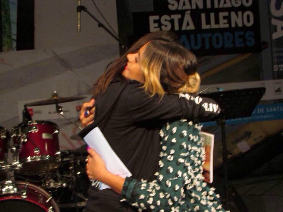 StoesselMChile's tweet photo. @TiniSLoveCh @TiniStoessel @FioreAda te acuerdas? 01/11/2014 presentación Simplemente Tini en Chile, te extrañamos❤️ https://t.co/tQBgnB6cEC