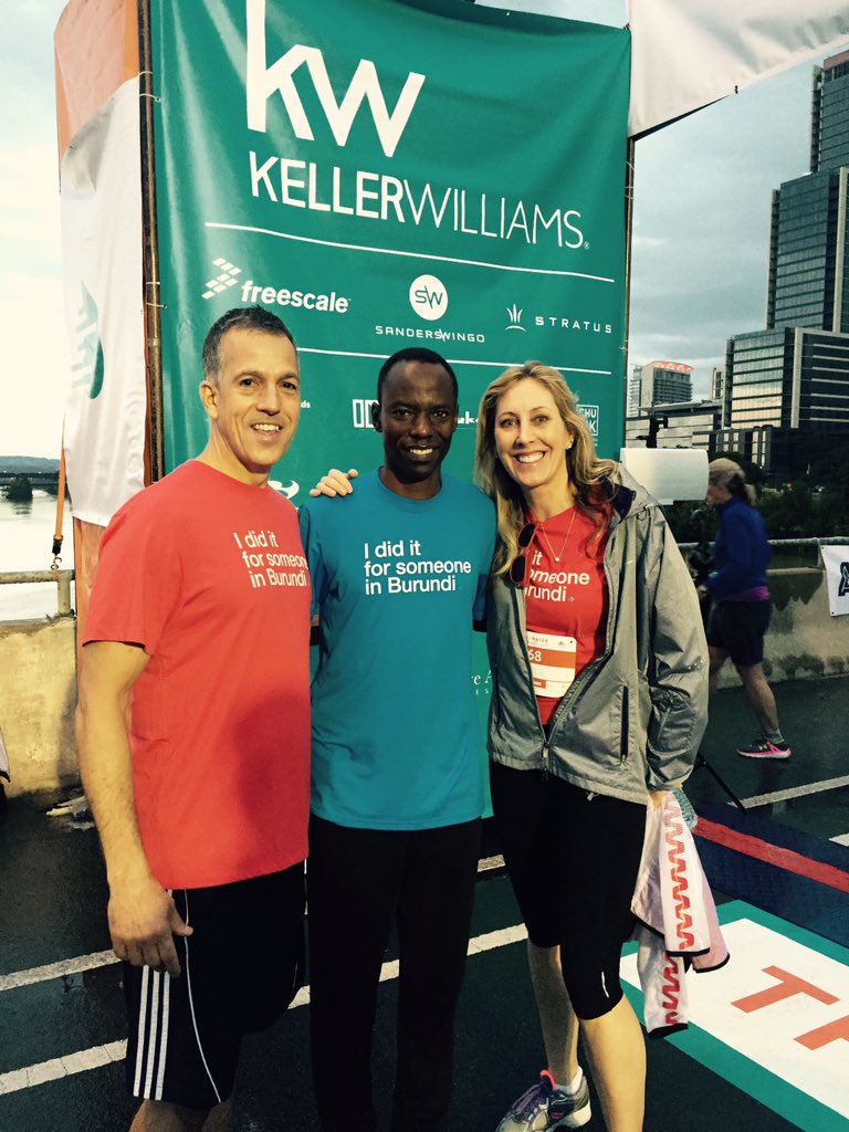 RowanHealth's tweet image. Celebrating our anniversary with @Tuhabonye &amp;amp; our #LifeAtKWRI family at #RunForTheWater! #KWWellness