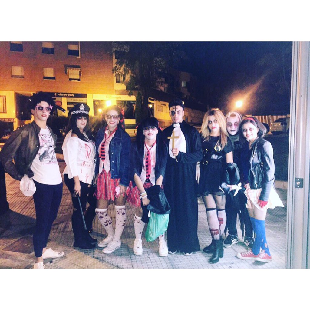 paula_morales14's tweet photo. 🙈🎃👻💀🕸 https://t.co/ITdCy9pk6C