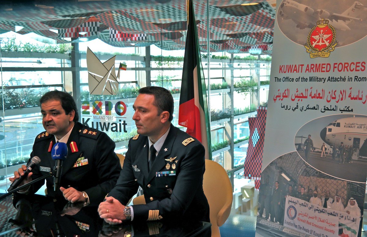 KuwaitExpoMilan's tweet photo. Kuwait military attaché and the head of the Italian military delegation discuss bilateral military cooperation https://t.co/rZRvFMx343