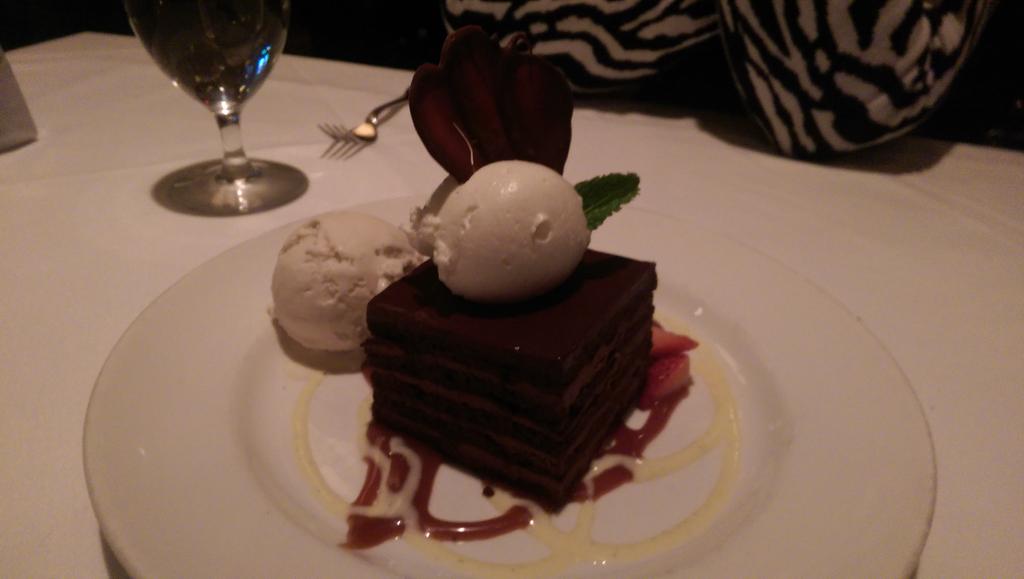 [Image: CSumvEyUYAAUwQt.jpg:large]