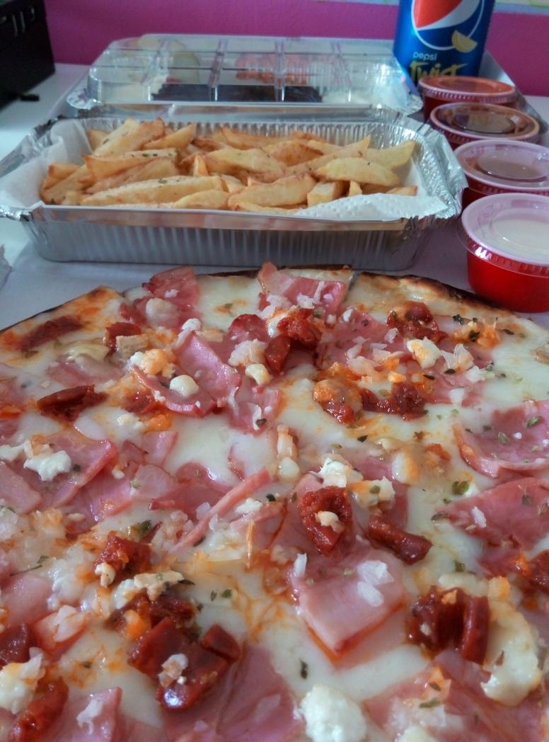 Descubrí <a href="/alnaturalpizzas/">Al Natural Pizzerías</a> hace unos días y ya estoy repitiendo. ¡Todo buenísimo! Y con un repartidor que da gusto.