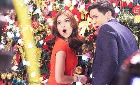 MaineAlden16's tweet photo. Siguradong Kilig Pa More ang ating Pasko kasama sila @aldenrichards02 @mainedcm 
BTS © gmanetwork
#ALDUBYouCOCACOLA https://t.co/f9VAz4Hsya