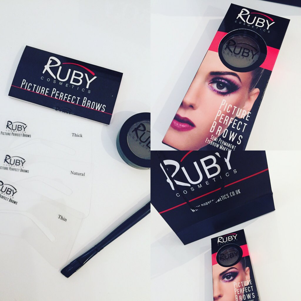 Ruthie1thom's tweet photo. Loving using my new Picture Perfect Brows eyebrow set from @Rubycosmetics #GirlsDayOutShowLiverpool #RubyCosmetics https://t.co/THGJByProW