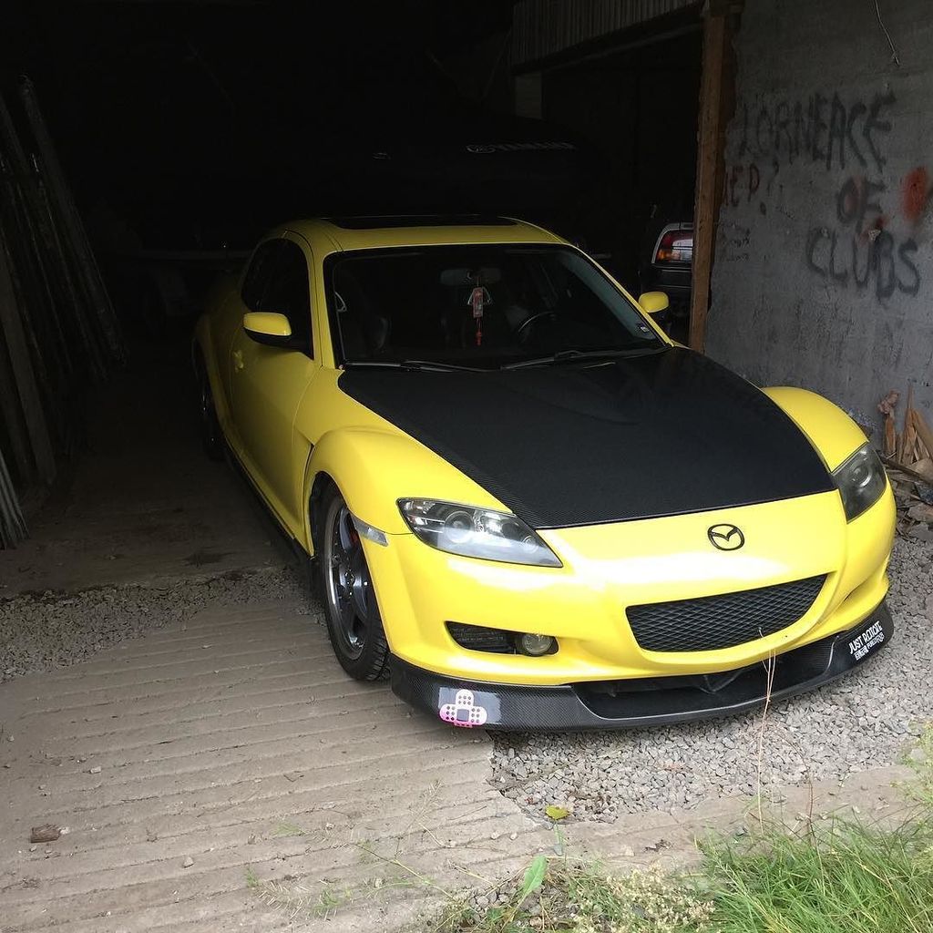 JustinCYYu's tweet photo. Storage time 😞 see ya in April! #mazda #purelyrx8 #maritimemodified #stanceeast #edition70… https://t.co/Nk2zY4x9FT https://t.co/rg3evAFXBz