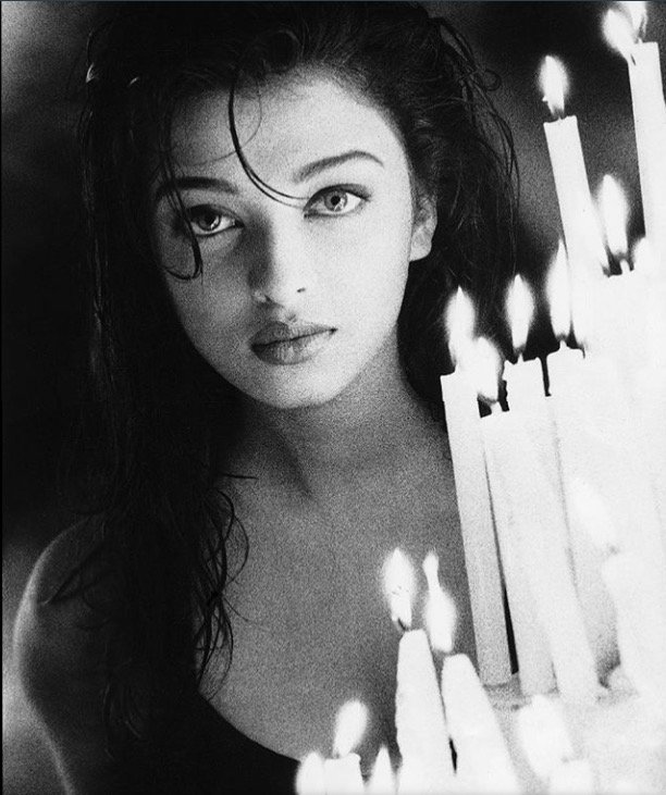 Unseen photo of Aishwarya Rai Bachchan in 1993  Happy Birthday Aishwarya 