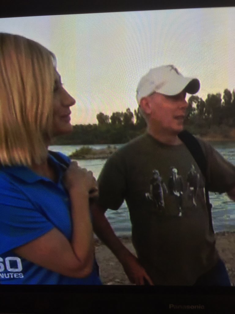 christinem67's tweet image. @ThisIsRobThomas watching tv program 60 minutes &amp;amp; the guy on there is wearing a MB20 tee! Is that a #found20 😜