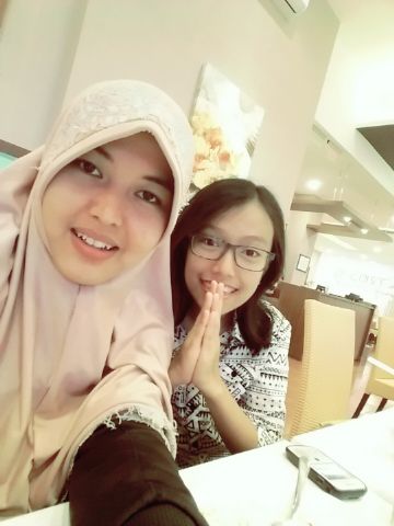 ekadesi296's tweet photo. With kak epi https://t.co/coYA9pmqLQ
