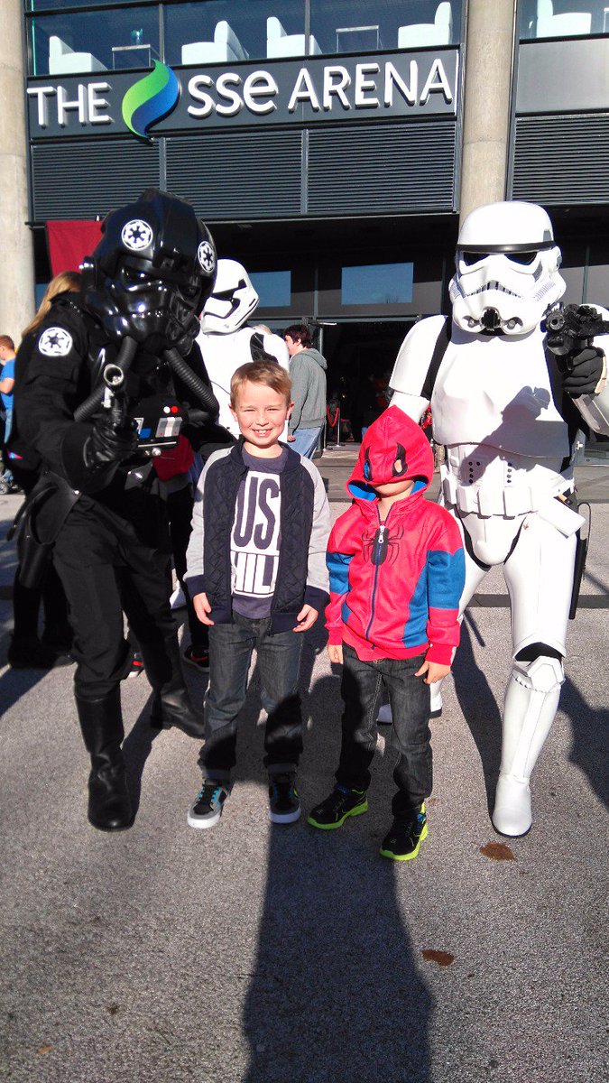 TobesRafa's tweet photo. @SSEBelfastArena #comicconbelfast https://t.co/HRt29yKXep