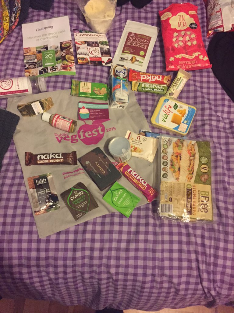 rg9266's tweet photo. Best Goodie bag ever!! #DublinVegfest #Vegfest #Dublin #GoodieBag #vegan #AnimalRights #AllTasteNoSacrifice https://t.co/BY0vjtrEZn