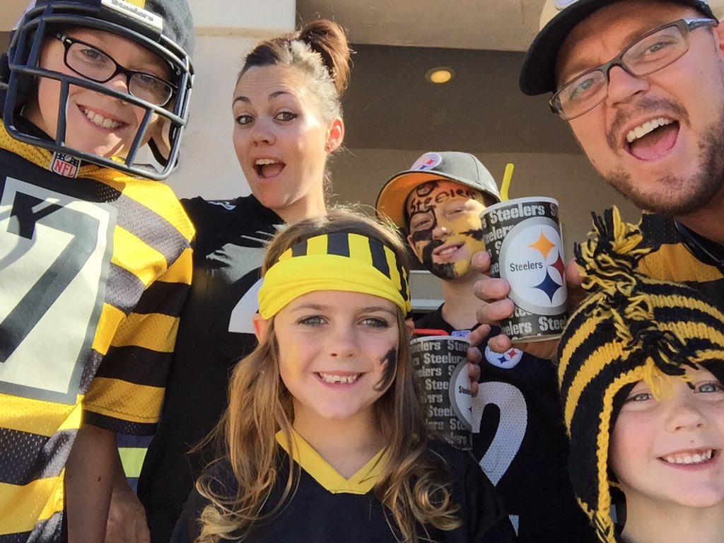BjBlakeley's tweet photo. @steelers here we go!! #SteelerNation #steelersunite https://t.co/oWGmmel0Nh