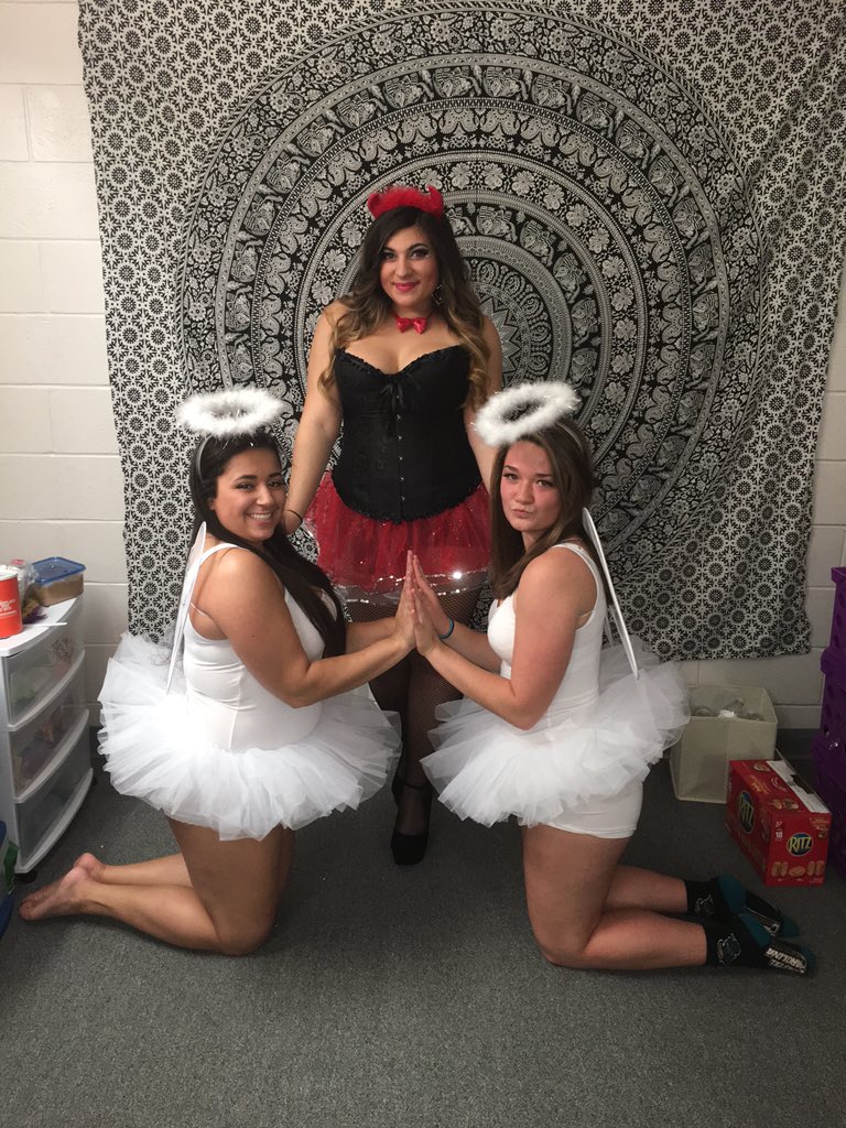 krista_noel's tweet photo. They're the heaven to my hell 👼🏽😈 #SumsUpOurRelationship😂 @hannahmonty48 https://t.co/pV33GRO2Zs