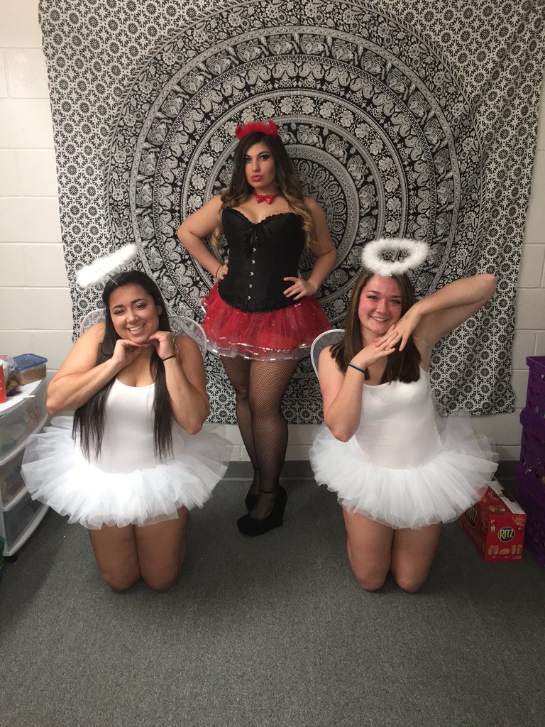 krista_noel's tweet photo. They're the heaven to my hell 👼🏽😈 #SumsUpOurRelationship😂 @hannahmonty48 https://t.co/pV33GRO2Zs