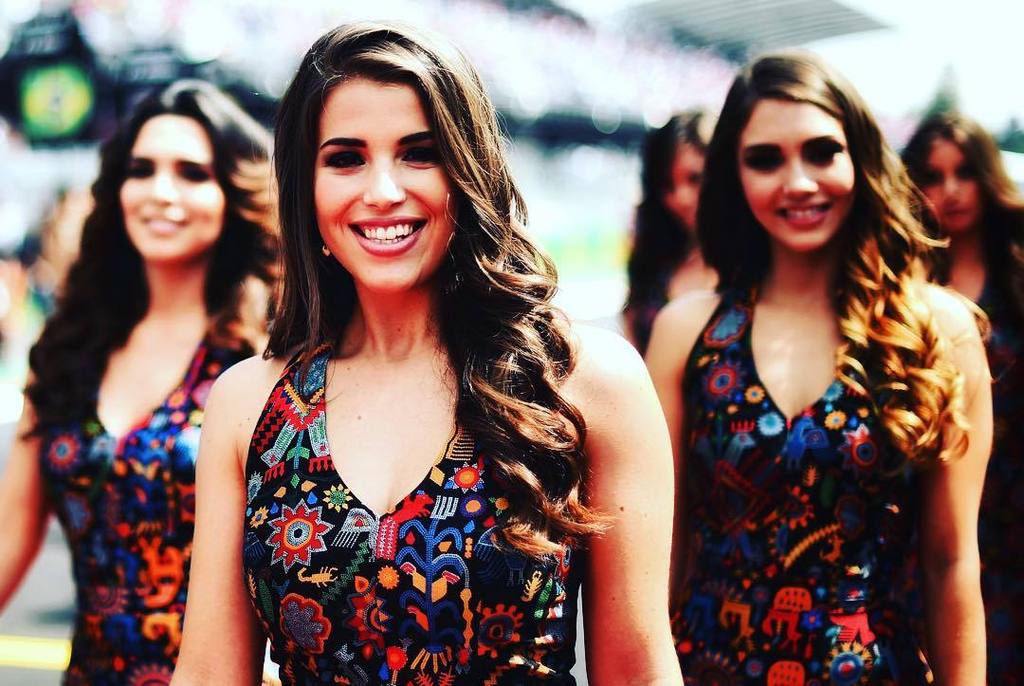 BodykitChannel's tweet photo. Grid Girls are ready for #mexicogp #mexico #mexicocity #mygettyoffice #gettysport #gettyimages #getty #girls #gridg… https://t.co/mDNsbH5gZ8