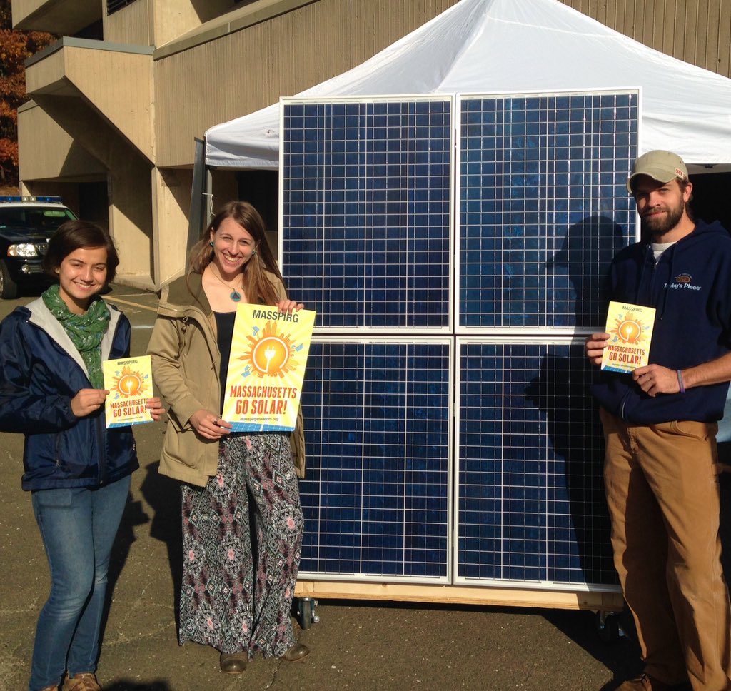 MASSPIRG_HCC's tweet photo. Solar cider @HolyokeCC by sustainability club &amp; #masspirgstudents ! #liftthecap #GoSolar #20by2025 #ActOnClimate https://t.co/D5vwbxRryQ