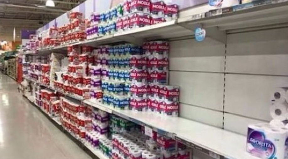 copano's tweet photo. La era del boicot: se agota el papel higienico Scott en los locales de Jumbo. Las marcas deben operar con cuidado. https://t.co/p6Y9YXPIfj