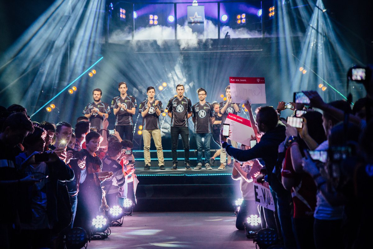 ESLImpact's tweet photo. YOUR DREAMHACK CLUJ-NAPOCA CS:GO MAJOR CHAMPIONS: @TeamEnVyUs! #DHCJ15 #DHOpen https://t.co/9oPHmopqWQ