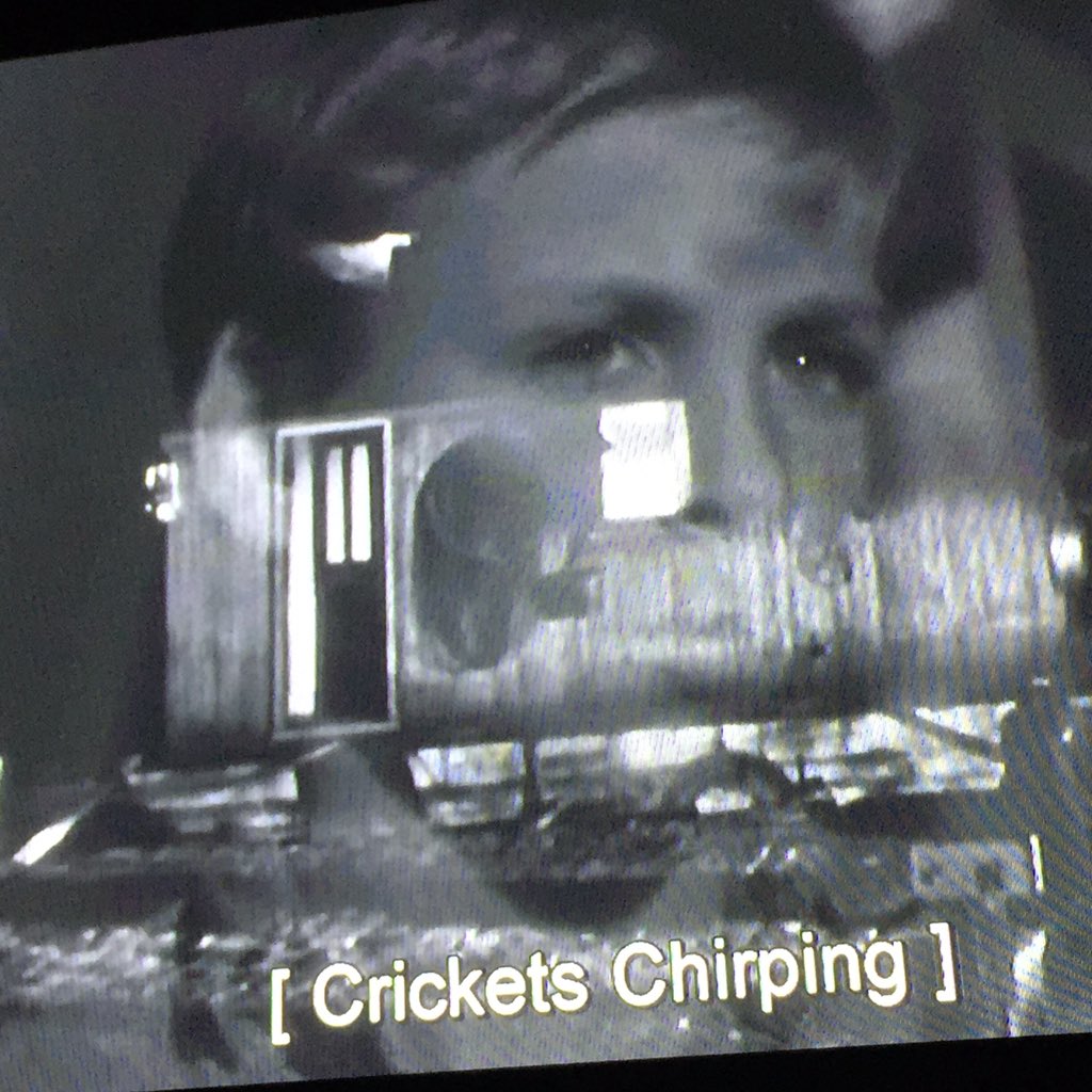 APPLESToNEPiX's tweet photo. <#PixFromLastNite<🎃>#SpookyStreambinge>
1 #OVERexposure
2 #RockingChair
3 #overlay #crickets🐜
4 #BlueWall #YellowBed https://t.co/dGe9S1Pagt