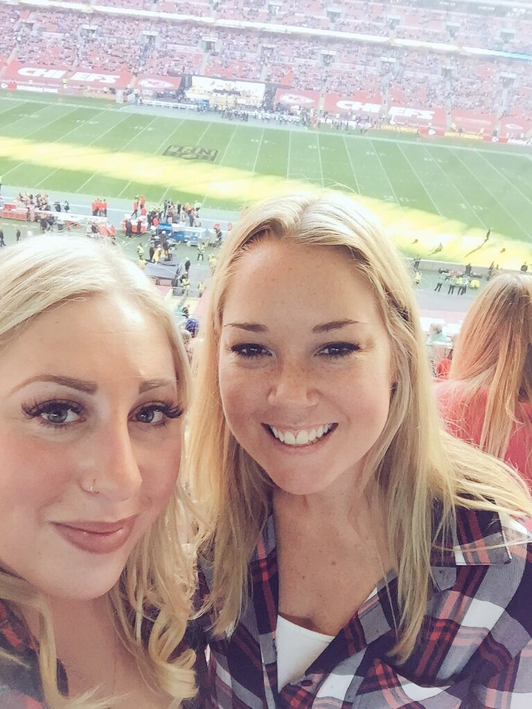 maya_orr's tweet photo. Channelling our inner American @Lions @chiefs #nfluk https://t.co/r6GhTO1v1G