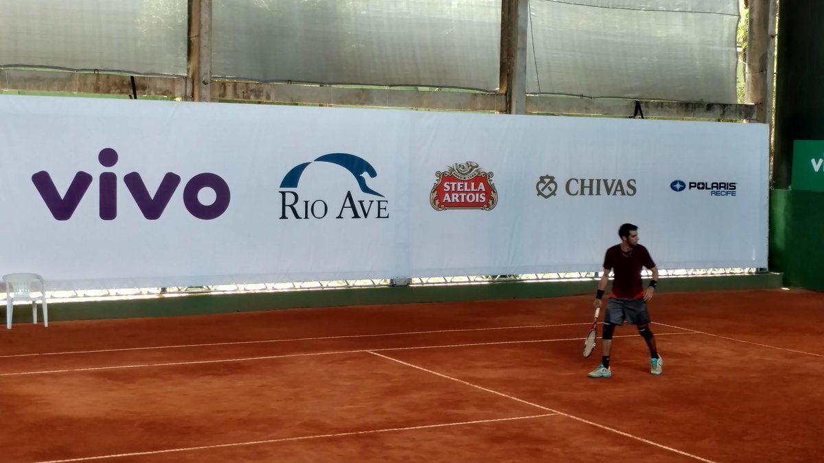 srlm's tweet photo. #lagoaAzul #tennis open: cabanga iate, REC, semifinais rolando agora. organização #IKEWAI. e muita gente! https://t.co/WQkuvmR3QK