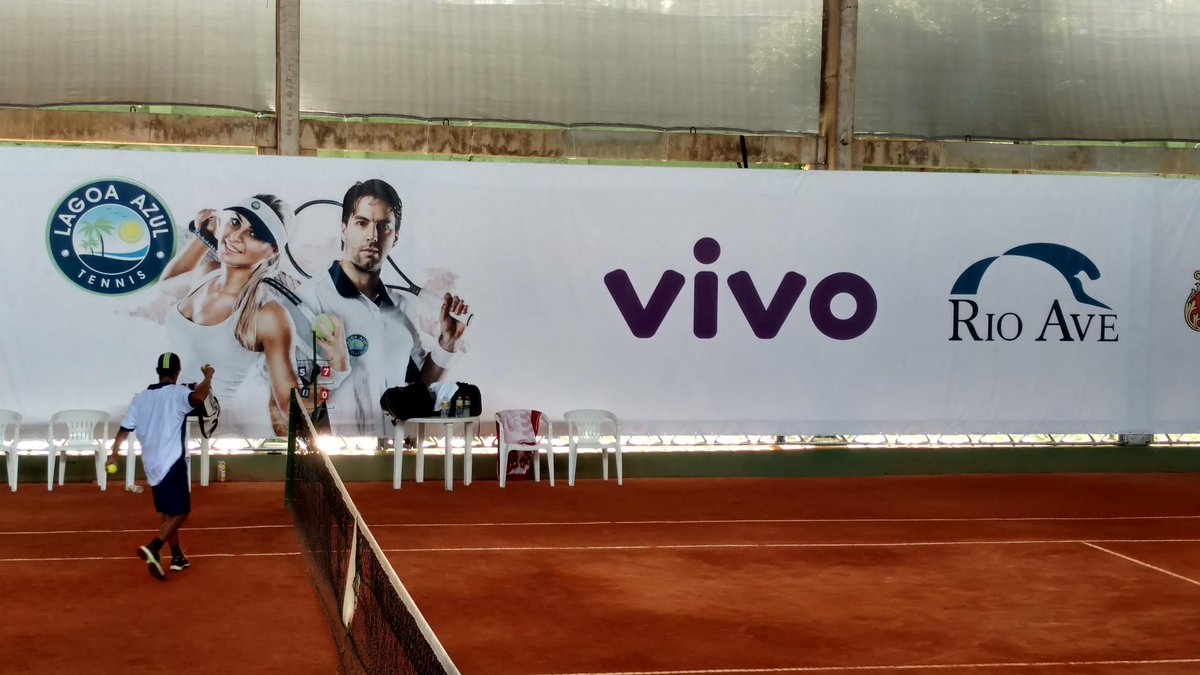 srlm's tweet photo. #lagoaAzul #tennis open: cabanga iate, REC, semifinais rolando agora. organização #IKEWAI. e muita gente! https://t.co/WQkuvmR3QK