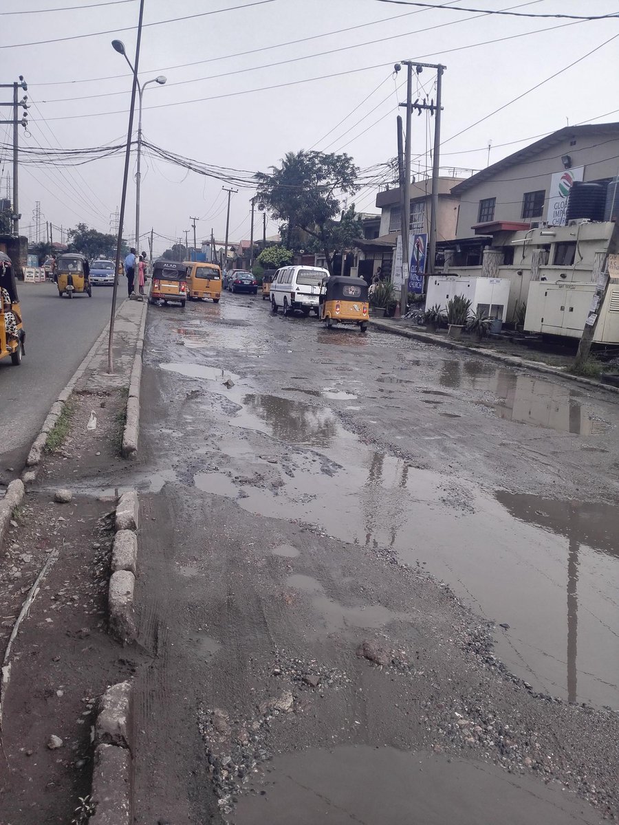 Urenwoke's tweet photo. @AkinwunmiAmbode @IFM923 Some Pictures of the road (Pt8) https://t.co/vE99pxcFqi