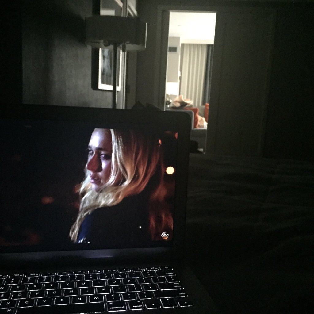 ronishagoodwin's tweet photo. Lazy Sunday! Catching up on last week's shows! #Nashville #Hyatt #ItsGoodNotToBeHome #WiFinally https://t.co/813Zj7jTEP