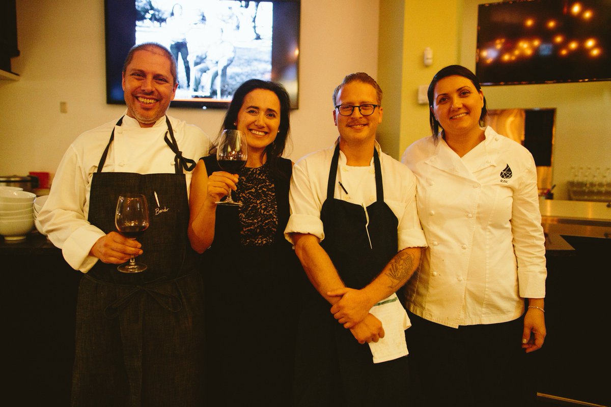 EllenBhang's tweet photo. Local chefs showcase #mushrooms w/ #malbec https://t.co/Ee9ff3mArm @BondirConcord @breadandsaltbos @rfklein https://t.co/JMn9GzMJJr