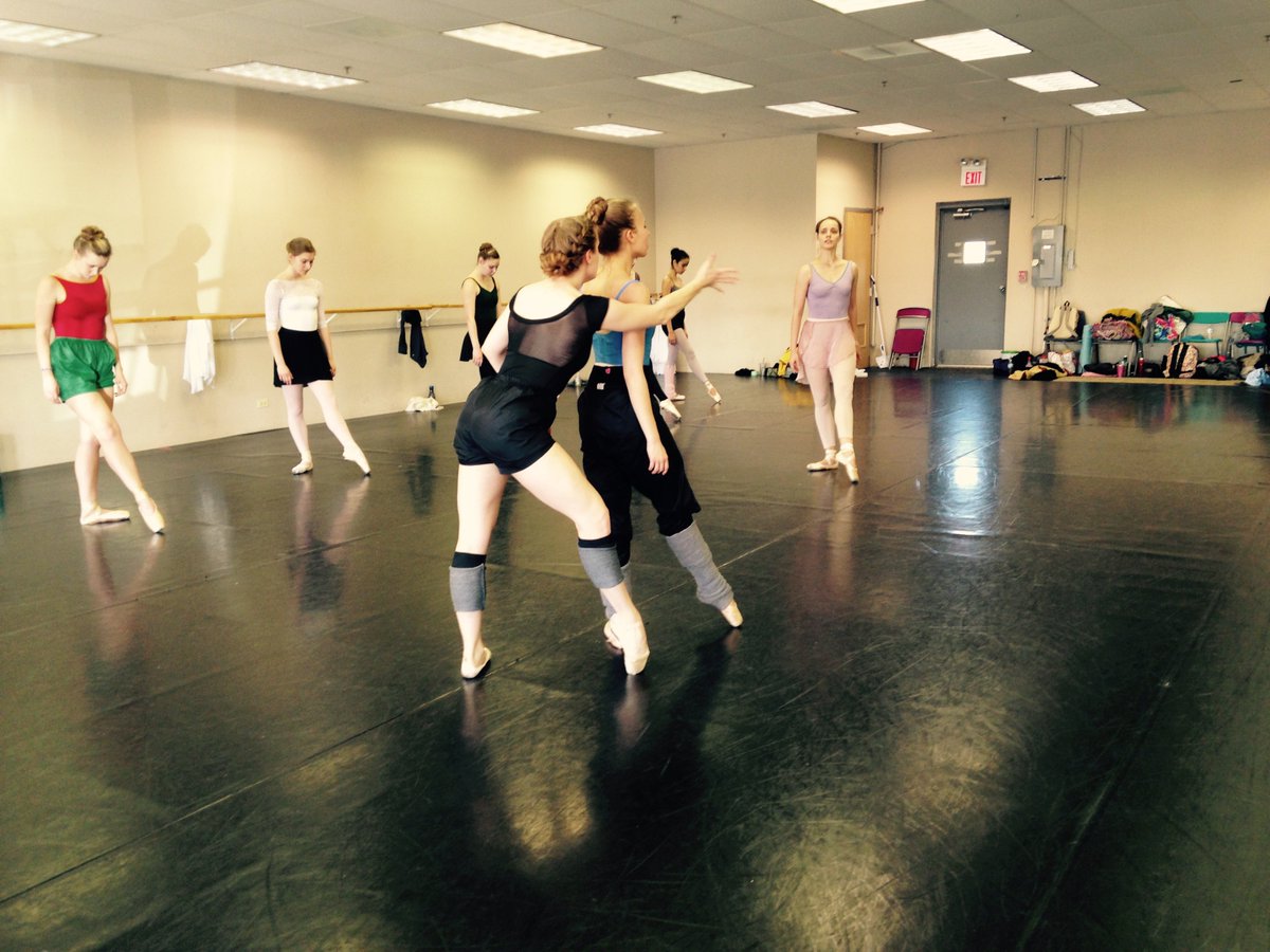 Ballet58chi's tweet image. Interplay comes to life...
#rehearsal #creationprocess #newballet #B58springseason