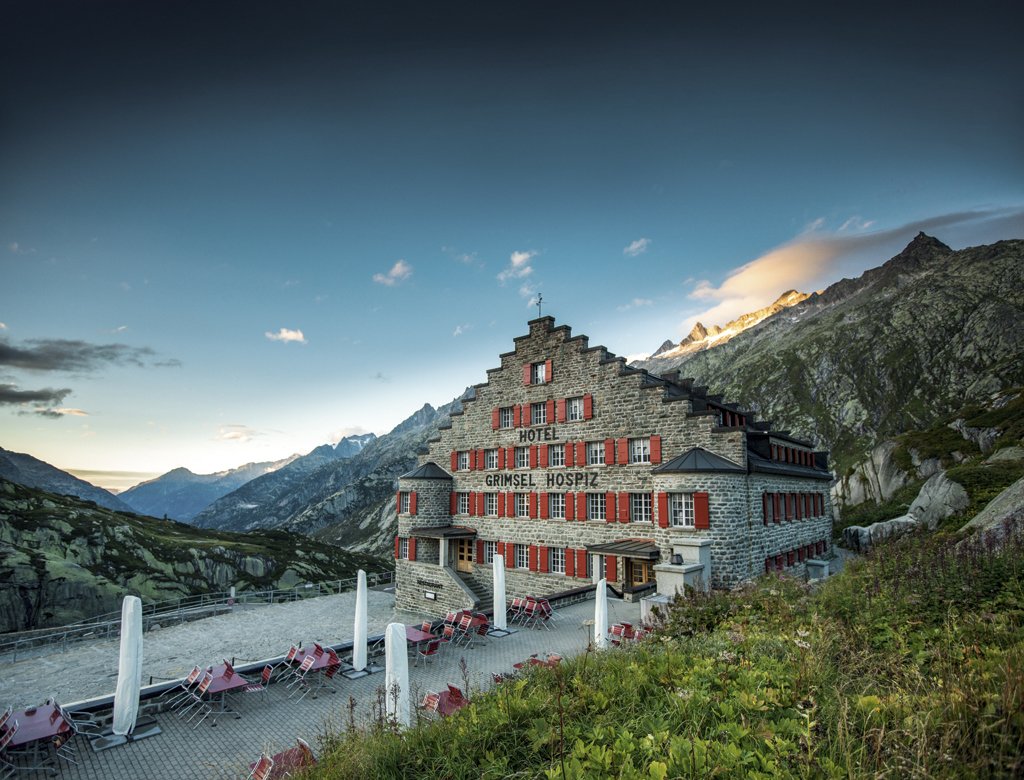 MySwitzerland_i's tweet photo. Da oltre 870 anni: il Grimsel Hospiz è la locanda più antica della #Svizzera https://t.co/fpU3EV5tYT #HotelSvizzeri https://t.co/qnZFkzJhMj