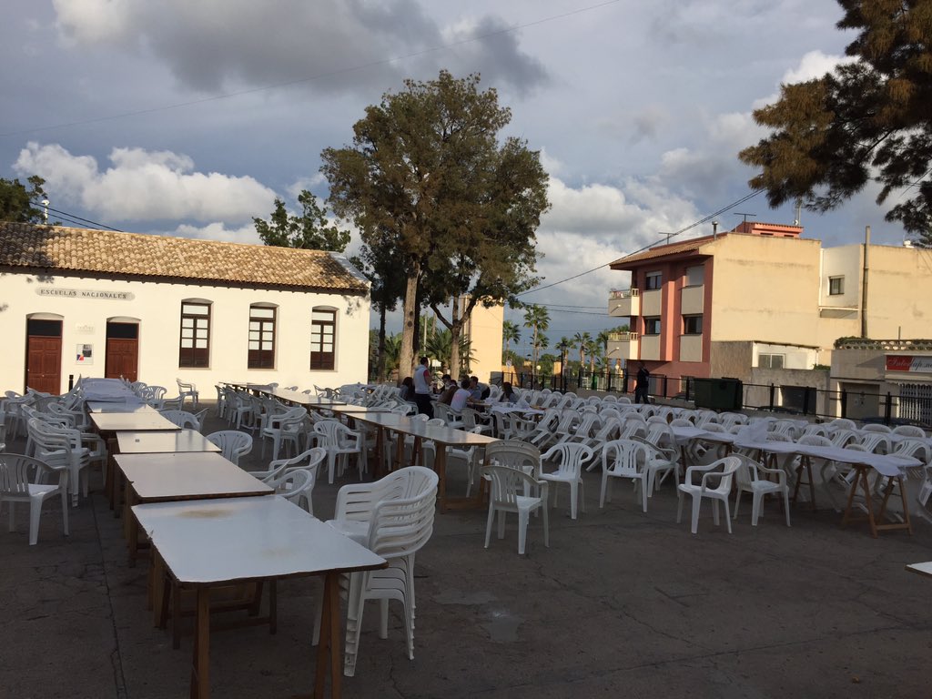 PenyaSupresio's tweet photo. La Supre no sé va hasta que le echen 💪🏼💪🏼🙄🙄🍻🍻 https://t.co/NXwROIaW0m
