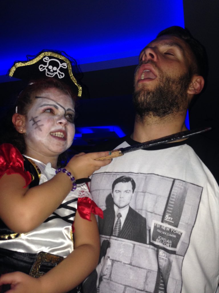 jodiemc84's tweet photo. Hallaween in Wales with the family @tagoeg27 https://t.co/6TaI5U5DoY