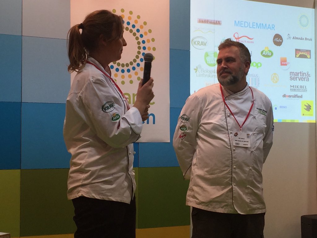 OrganicSweden's tweet photo. Ulrika Brydling o Erik Måneld presenterar nya tävlingen Nordic Organic Chef of the Year #NOFF15 @NordicOrganic https://t.co/DIWhzEKvmu