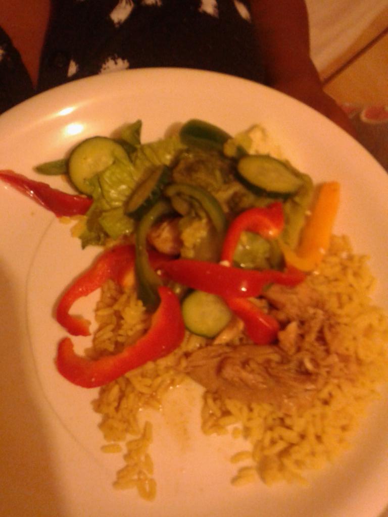 Cadmore_Im1st's tweet photo. Sunday food https://t.co/V50Z0qFIPG