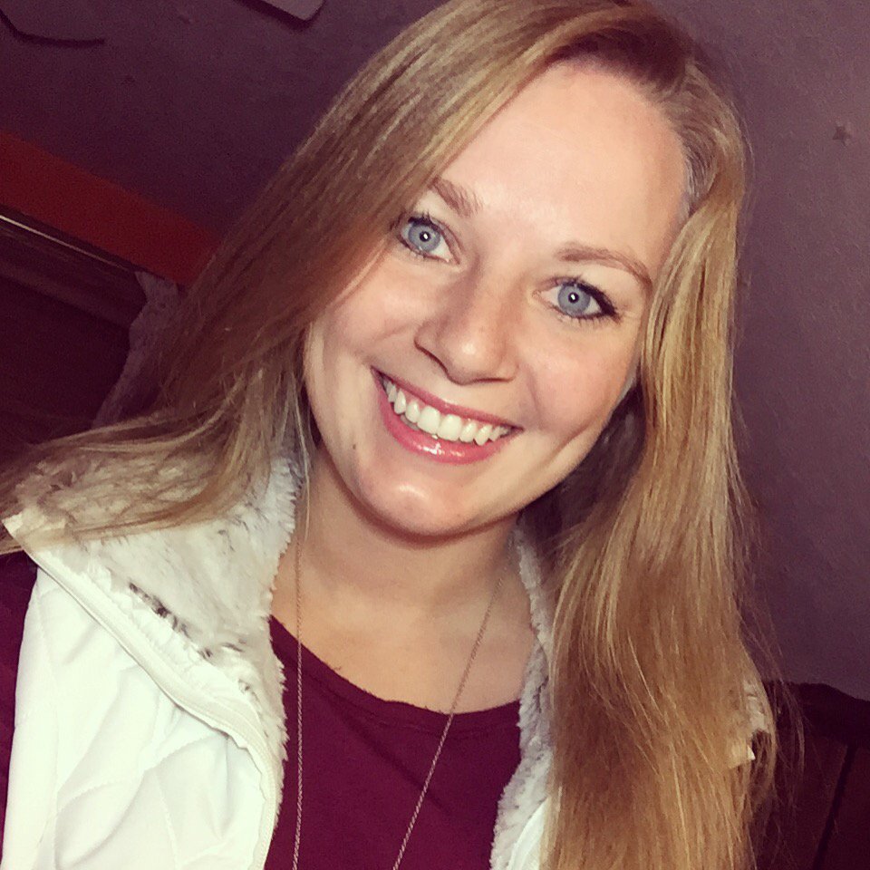 MeganKSchroeder's tweet photo. "But I don't want good and I don't want good enough. I want can't eat, can't sleep without your love." ❤️🎶 https://t.co/mJFPgqowFC
