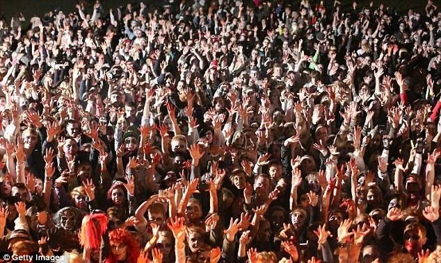 xcaliforniall's tweet image. 'RAISE YOUR HAND IF JOINING THIS FANDOM WAS THE BEST DECISION YOU EVER MADE'

#ProudofOneDirection