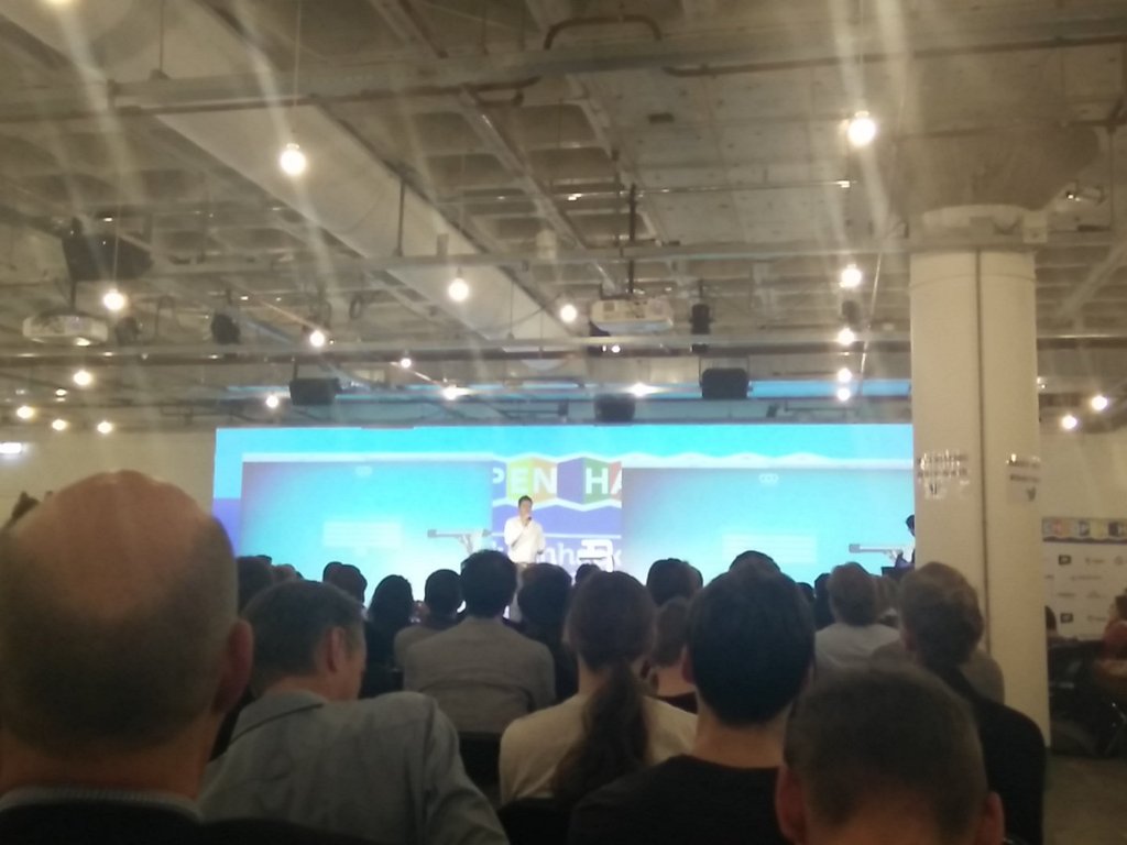AHOnlineITjobs's tweet photo. AH online aanwezig bij #dutchhack15 ! https://t.co/iI9oD1kbRj