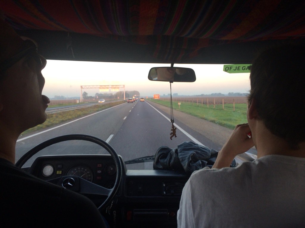 Onderweg naar de @w2poppodium om te spelen voor de <a href="/GrotePrijs/">Grote Prijs van NL</a>!! #lauweshit👏🎊