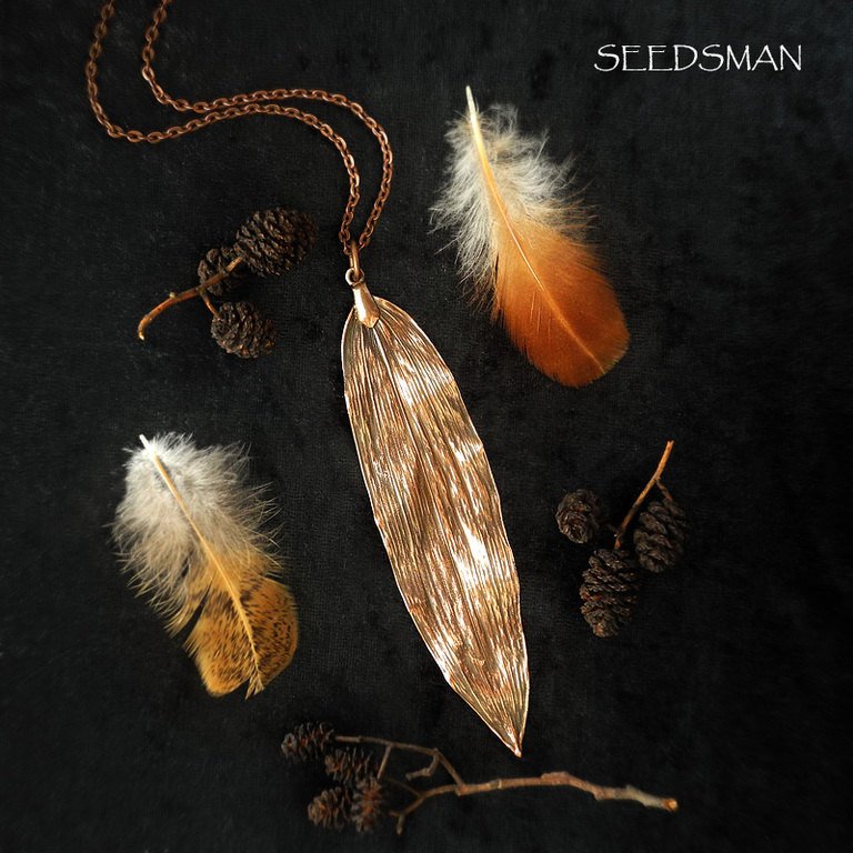 Kroatian's tweet photo. Amazing copper necklace made of a real leaf! https://t.co/Yv9mfjgiSG #RT #artisanbot #jakarta #bizRT #retwitclub https://t.co/NPYIsJz2je