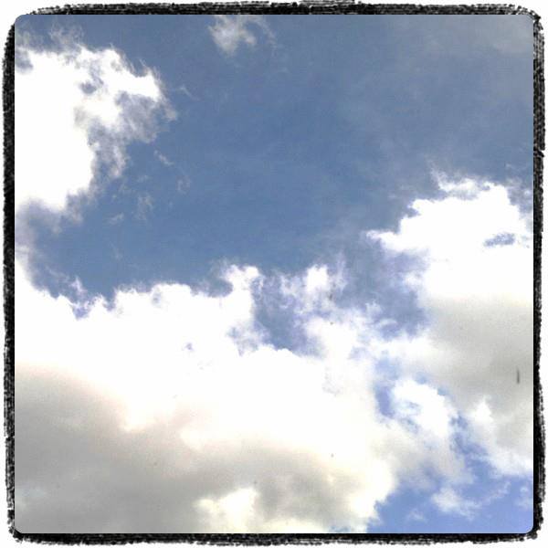 munoz_gonzalez's tweet photo. Un beso hasta el cielo... https://t.co/7iF2eelj0m