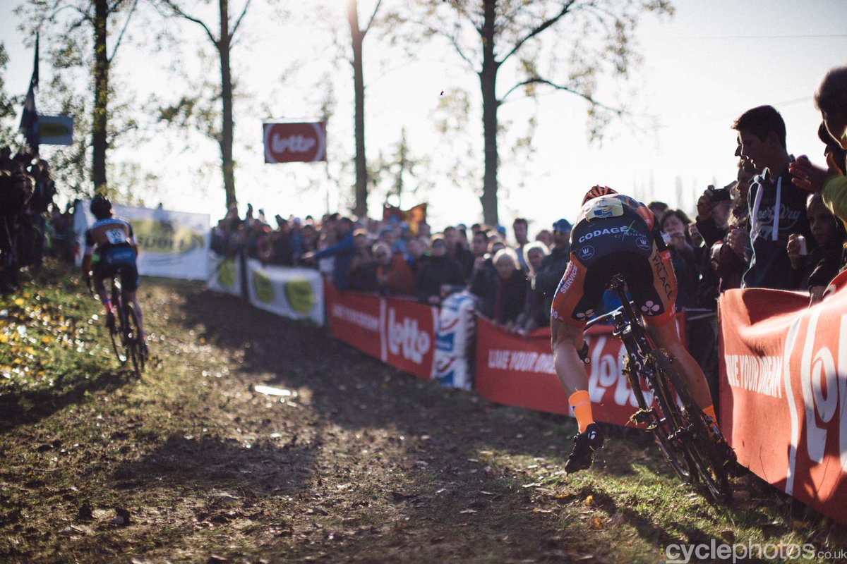 cyclephotos tweet media