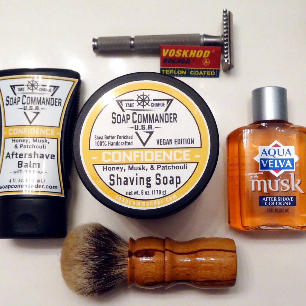 Sunday #SOTD: Confidence. Awesome brush from   <a href="/BlemBrushworks/">Blem BrushWorks</a>.  Have a blessed Sunday, folks.  #wetshaving #sunday