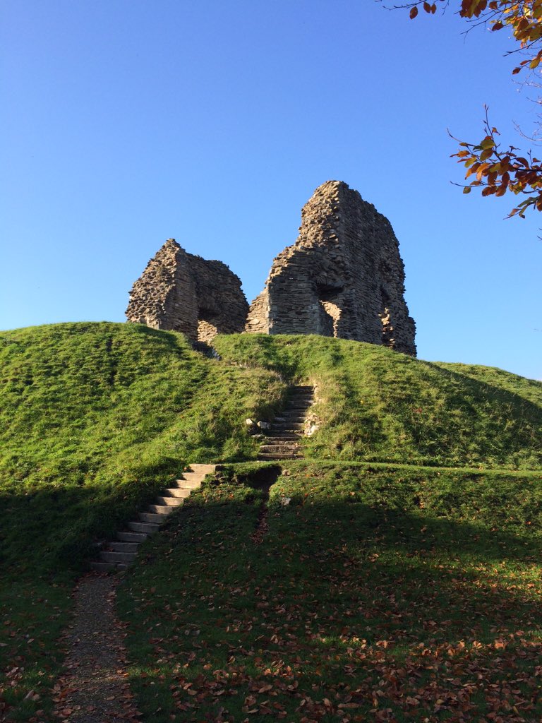VickyKimberley's tweet photo. @Bournemouthecho #ChristchurchCastle https://t.co/fJrYfczCqH